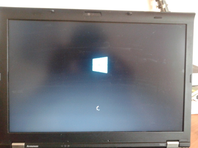Po restartu během upgrade na Windows 10
